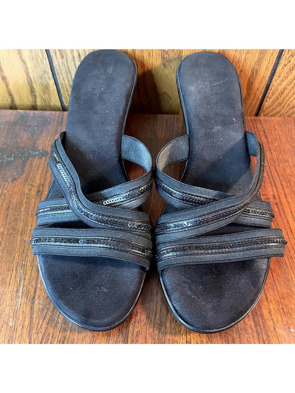 Black 2.5" heel flat sandal. Size 7 made in Italy